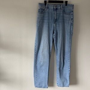 Madewell Straight Leg Jeans in Light Blue Wash
